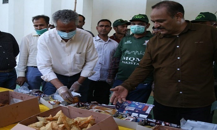 Lockdown may lead to anarchy if financial assistance not provided: Wasim Akhtar